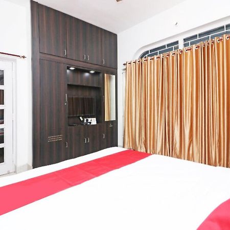 Goroomgo Hotel Manurama Ruby Kolkata Exterior photo